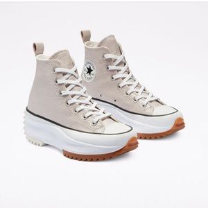 Converse Run Star Hike Size 8.5 Womens, 7 Mens